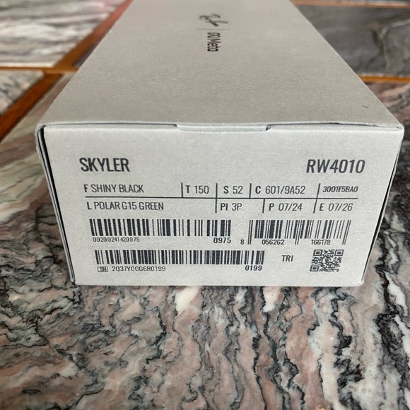 Ray-Ban Meta Skyler Sunglasses - Picture 4 of 7